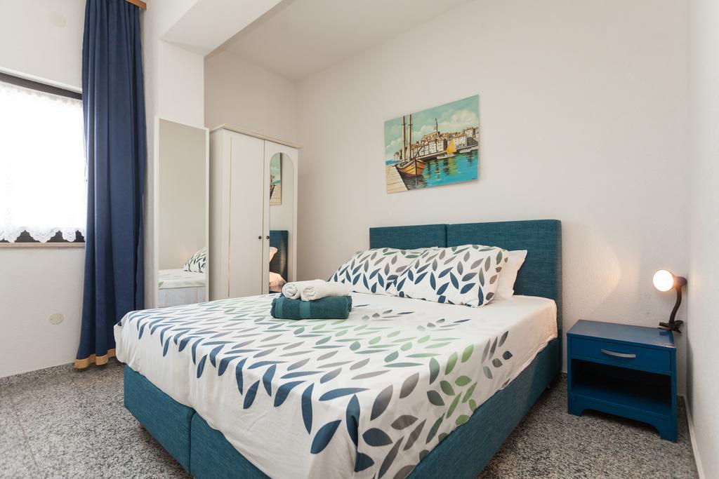 Apartments Paradis روفينج الغرفة الصورة