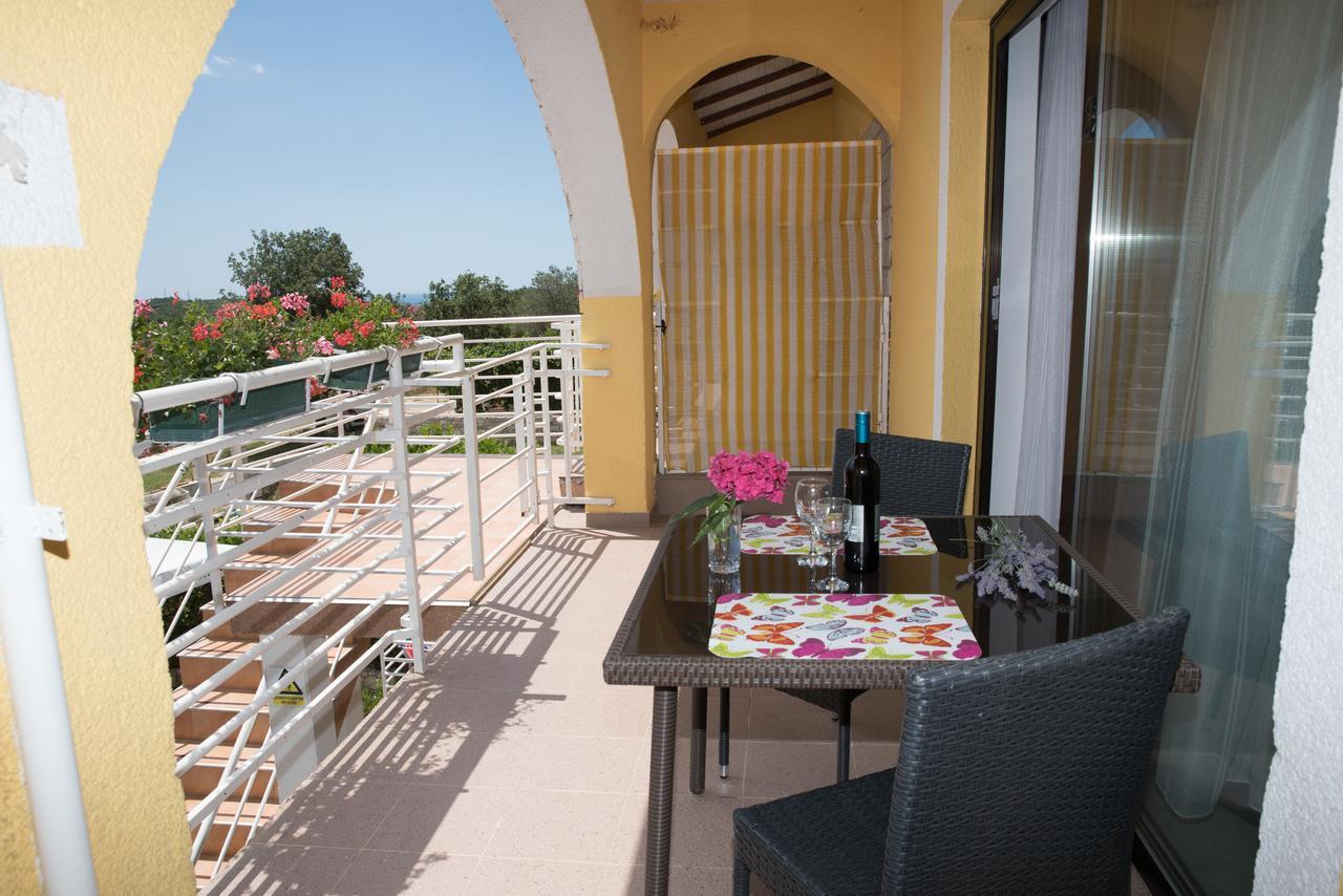 Apartments Paradis روفينج الغرفة الصورة